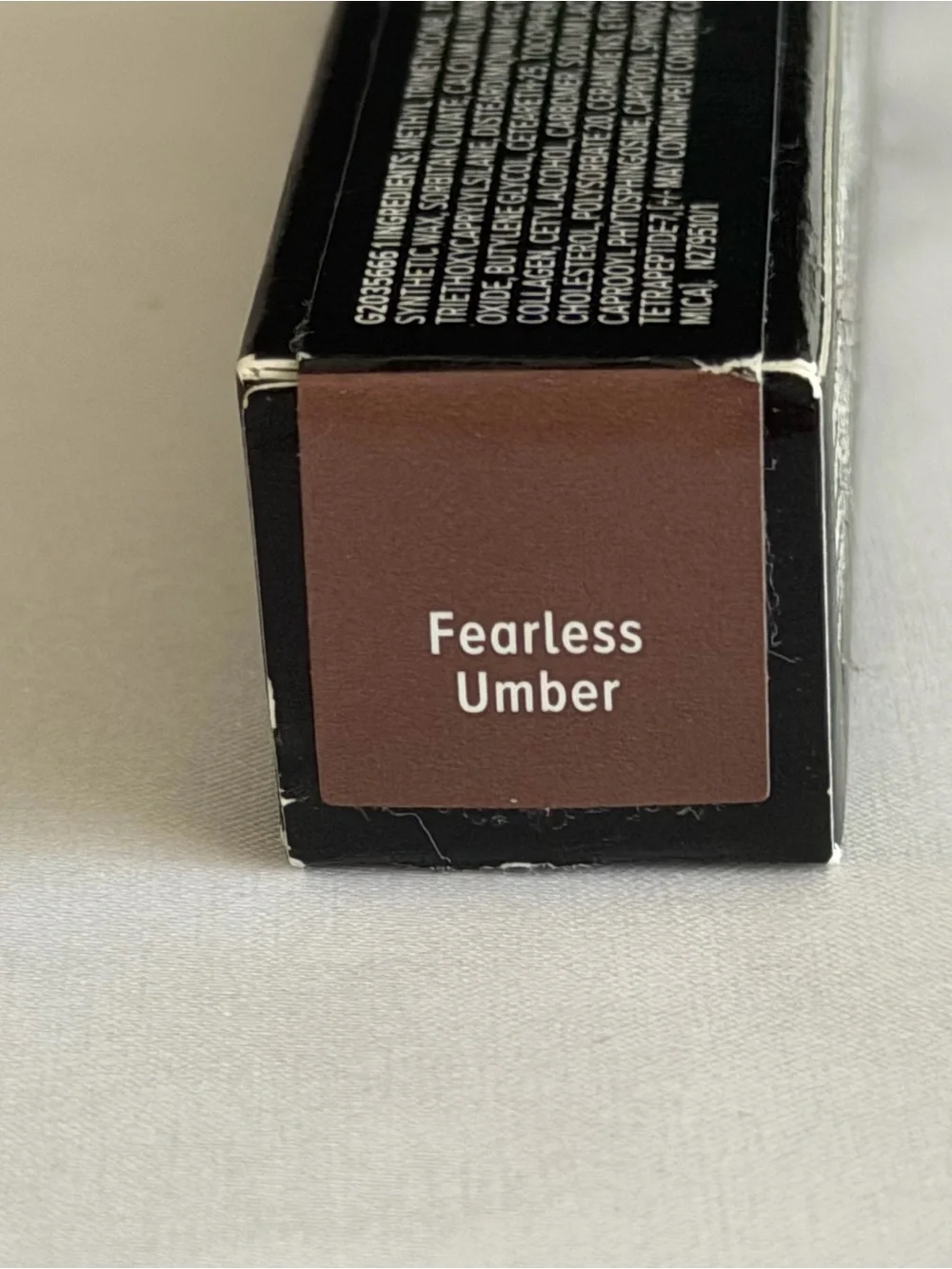 IT Cosmetics Superhero No-Tug Shadow Stick – Fearless Umber (NIB)